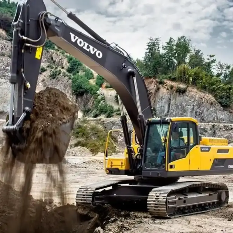 Arriendo de Excavadora 30 Ton. Volvo modelo EC300D en SK Rental con cobertura nacional.